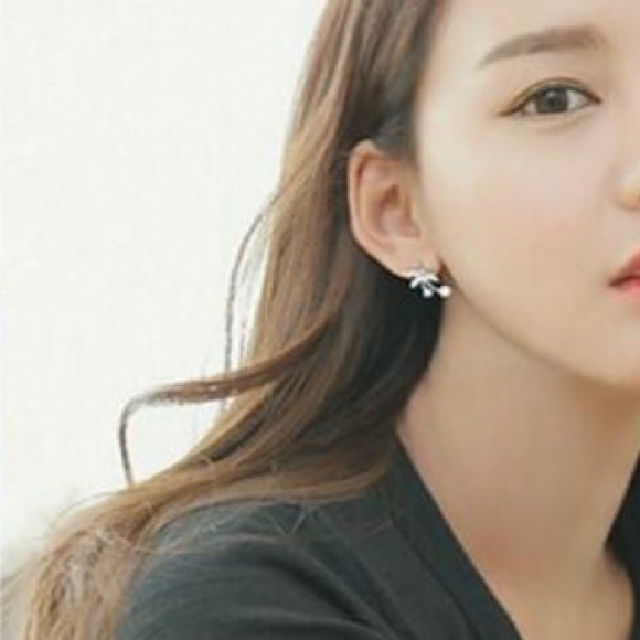 925 Sterling Silver CZ Crystal Petal Studs - Picture 3 of 5